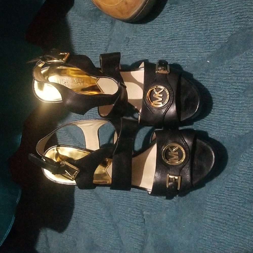 black size 8.5 michael Kors heels